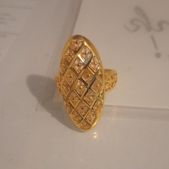 ♥️ 5 / $20 Elegant Gold Women's Ring Size Filgree Style 💛 - Picture 2 of 6